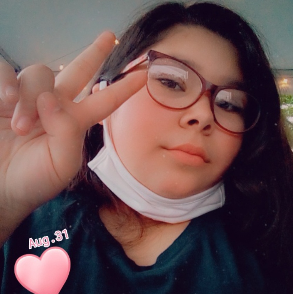 Meet your Posher, Adrianna